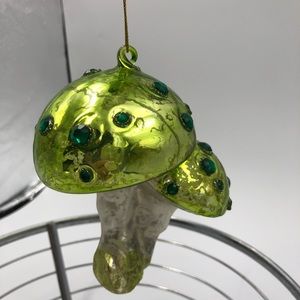 1 Ornament - glass Mushroom